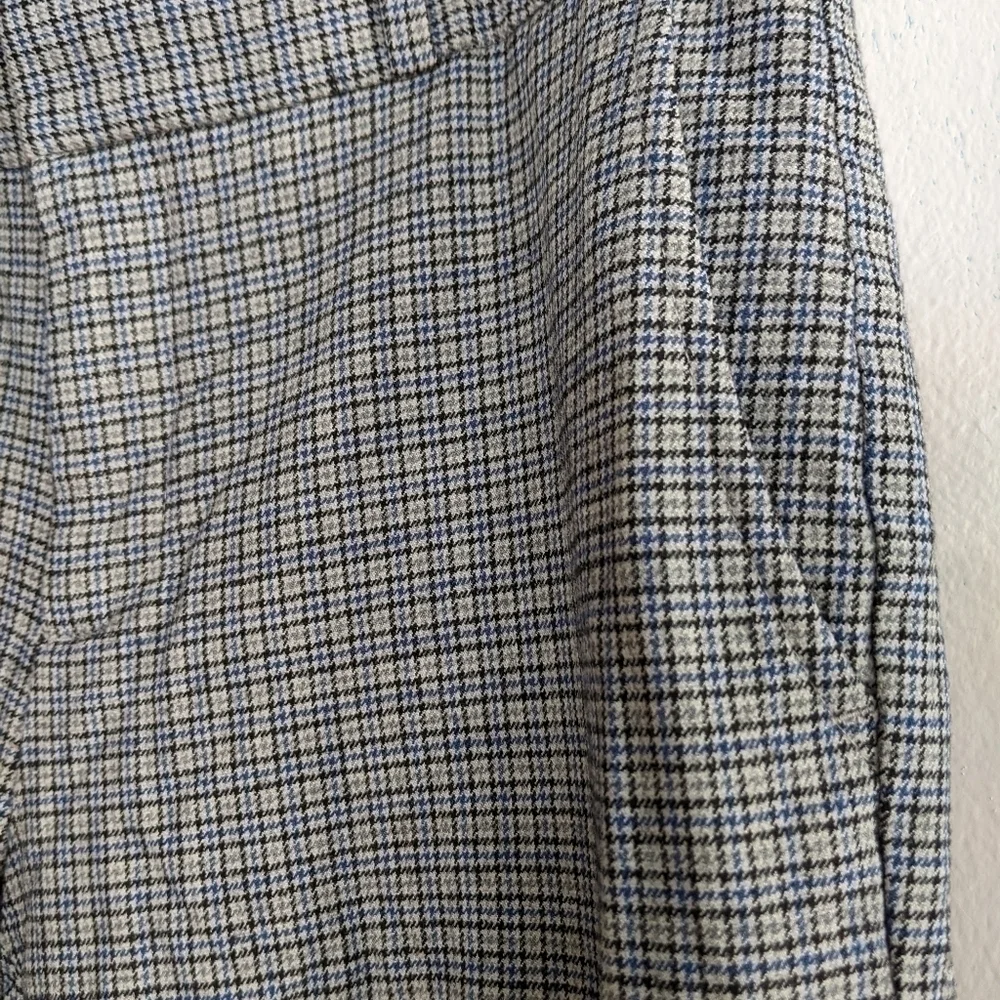 Banana REPUBLIC Size 4 Ryan Crop Pants Blue Black & Gray Plaid Perfect For Fall - Picture 2 of 8